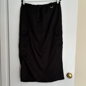 Chic Black Cargo Skirt